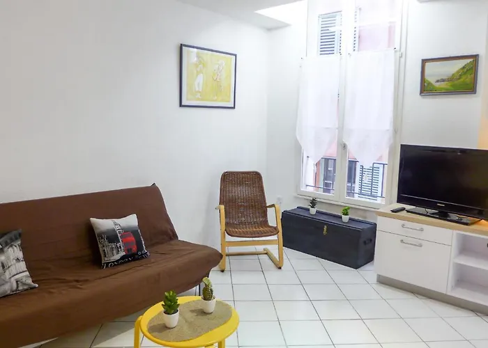 Vieux By Interhome * 尼斯